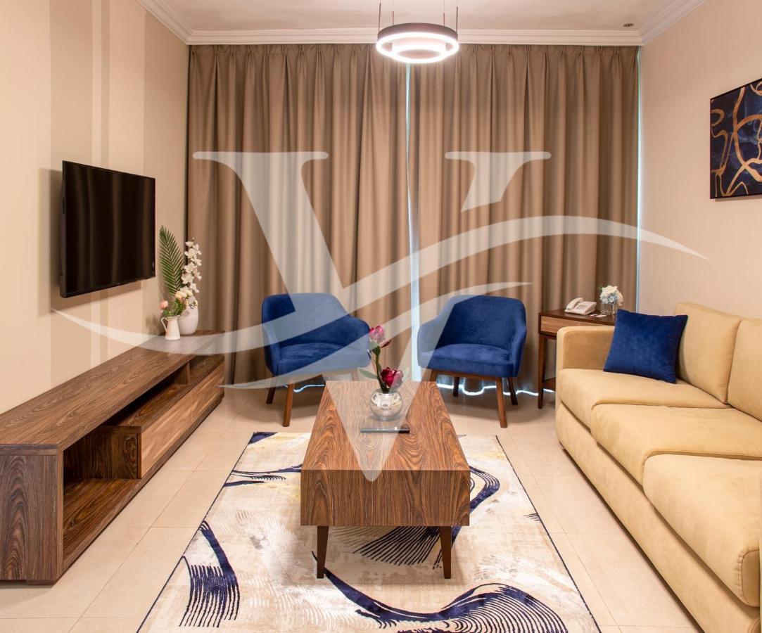 Viola Hotel Apartments Sharjah Bagian luar foto