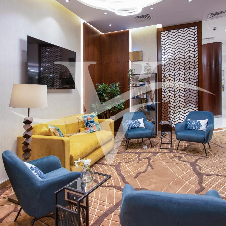 Viola Hotel Apartments Sharjah Bagian luar foto